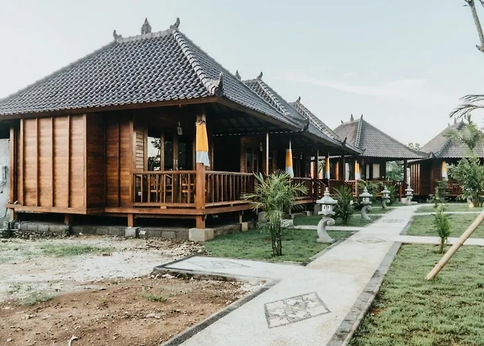 Taman Tirta 2* レンボンガン島