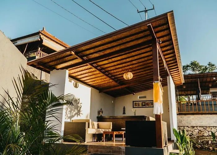 Taman Tirta 2* レンボンガン島