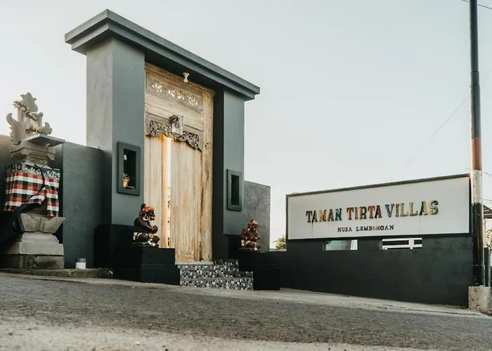 ホリデーパーク Taman Tirta 2*