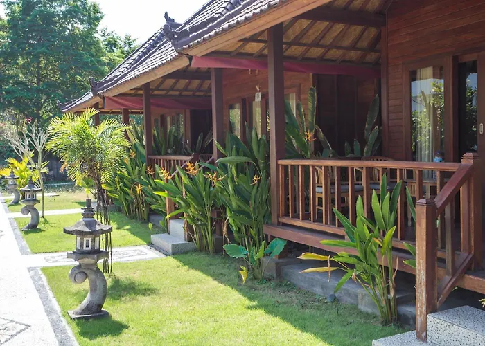 ホリデーパーク Taman Tirta レンボンガン島